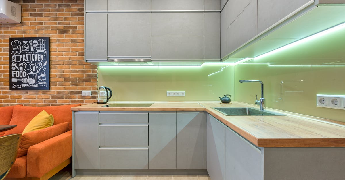 Customisation Opportunities: Local vs. National Kitchen Cabinet Options