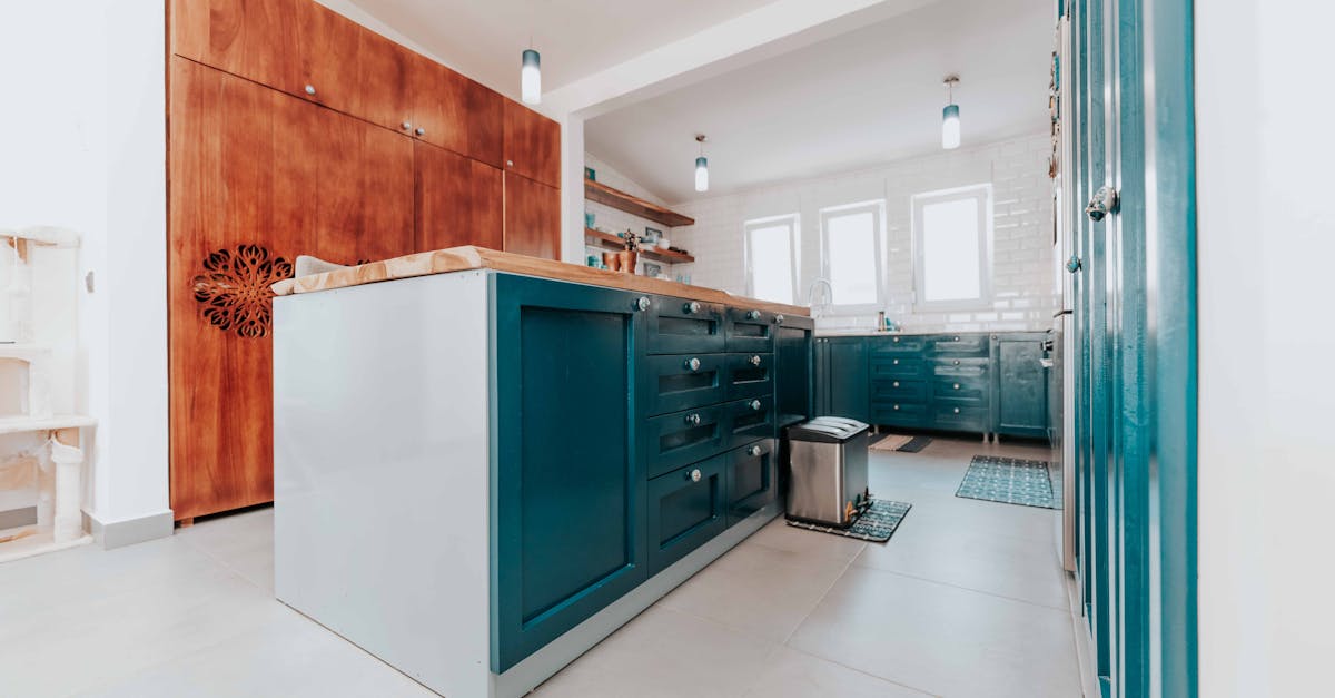 Design Ideas Featuring Ready-To-Assemble Kitchen Cabinets