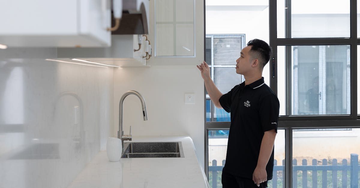 Evaluating Quality: The Importance of Hands-On Experience in Showrooms