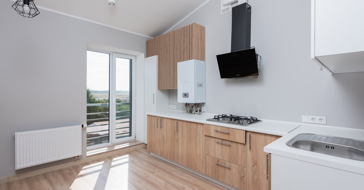 Insights Gained from Showroom Visits for Custom Kitchen Cabinets
