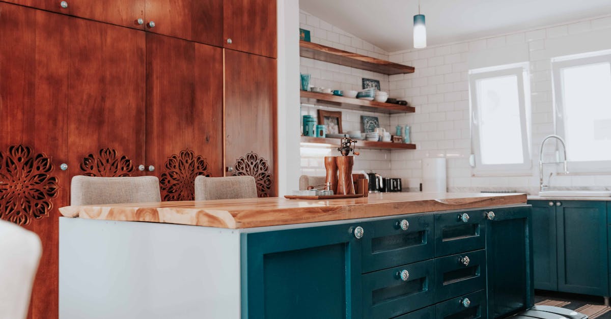 The Role of Showroom Display in Choosing Kitchen Cabinet Styles