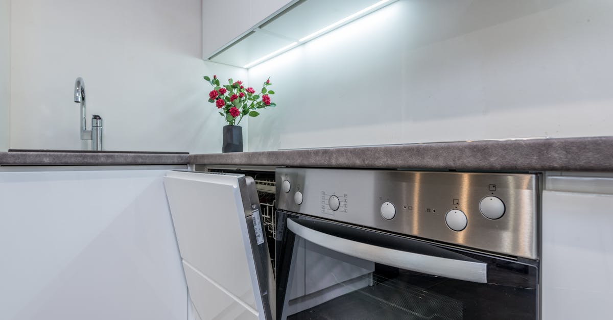Why Testimonials Matter When Selecting Kitchen Cabinets